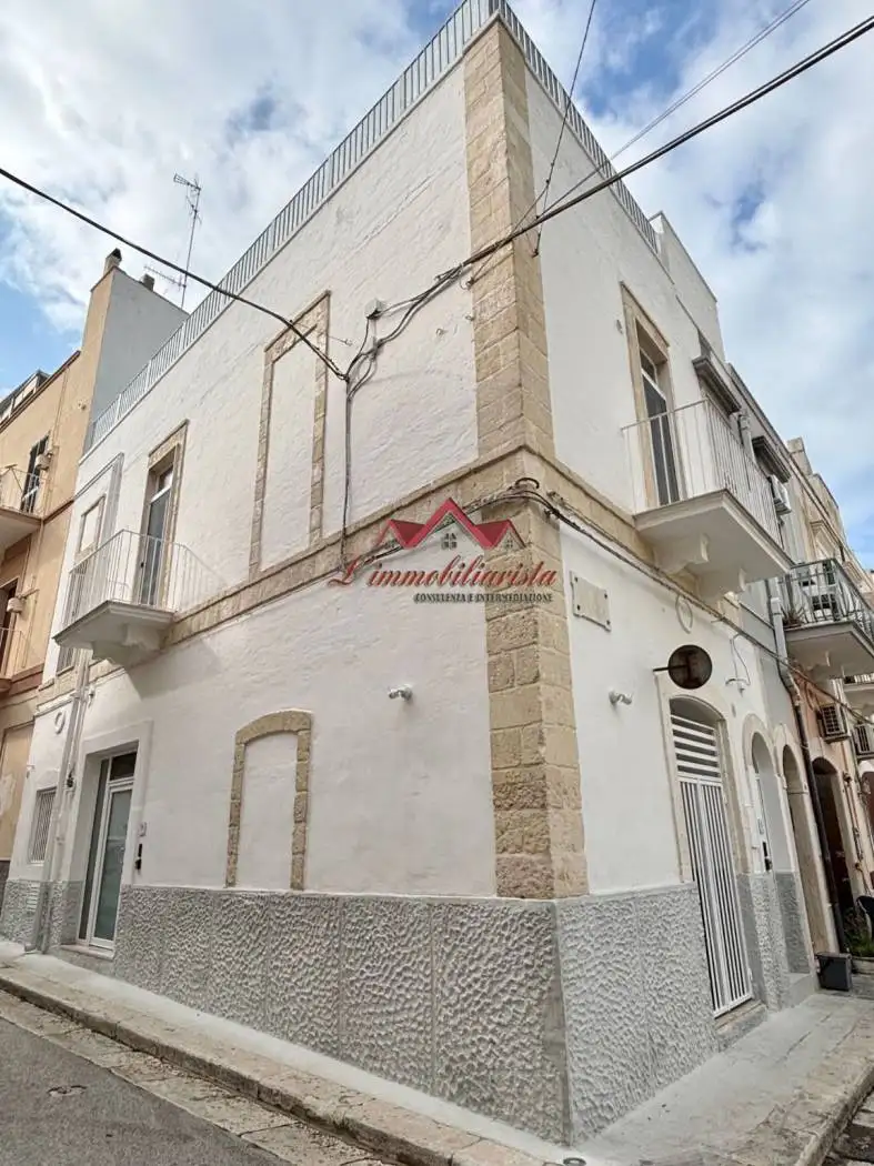 Appartamento in affitto a Mola di Bari