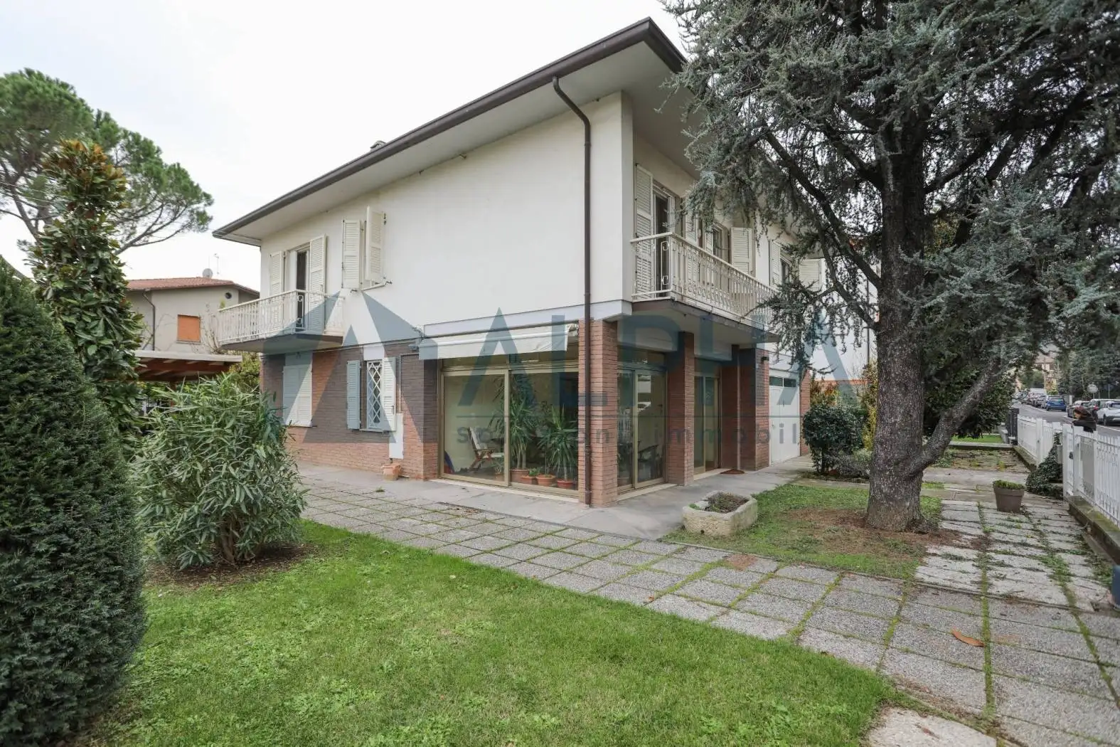 Villa in vendita a Meldola