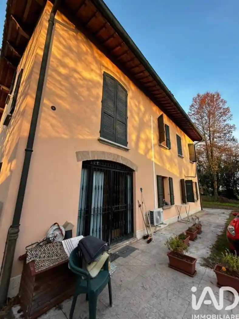 Villa in vendita a Mirandola