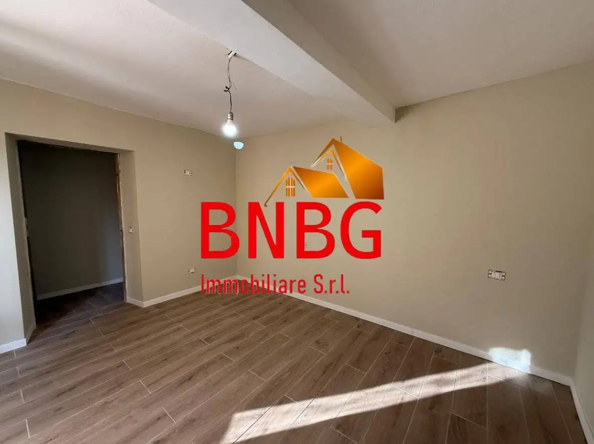 Trilocale via Andrea Fantoni 36, Centro, Alzano Lombardo - foto 2