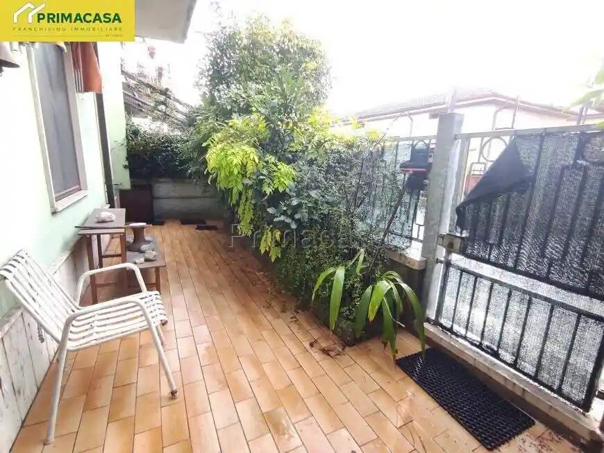 Terratetto unifamiliare 221 m², da ristrutturare, Beccacivetta Azzano, Castel d'Azzano - foto 2