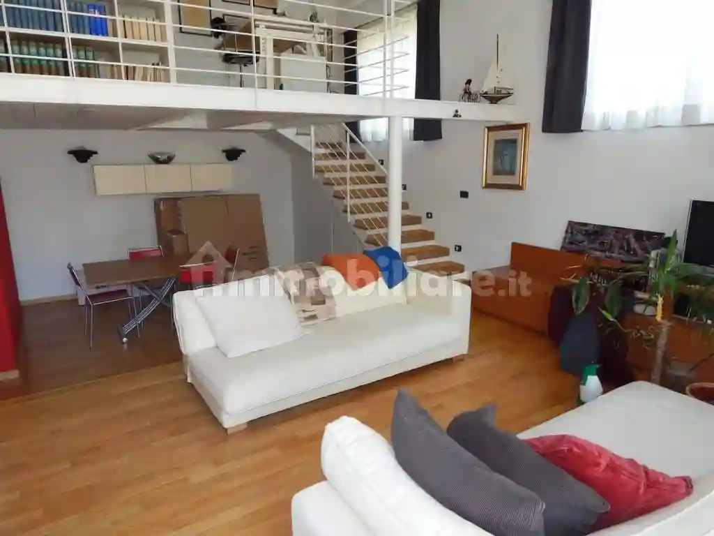 Loft - foto 4