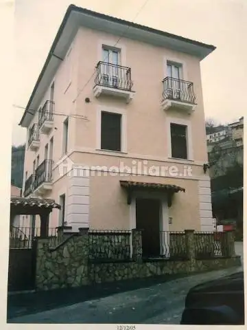 Casa indipendente in vendita a Posta