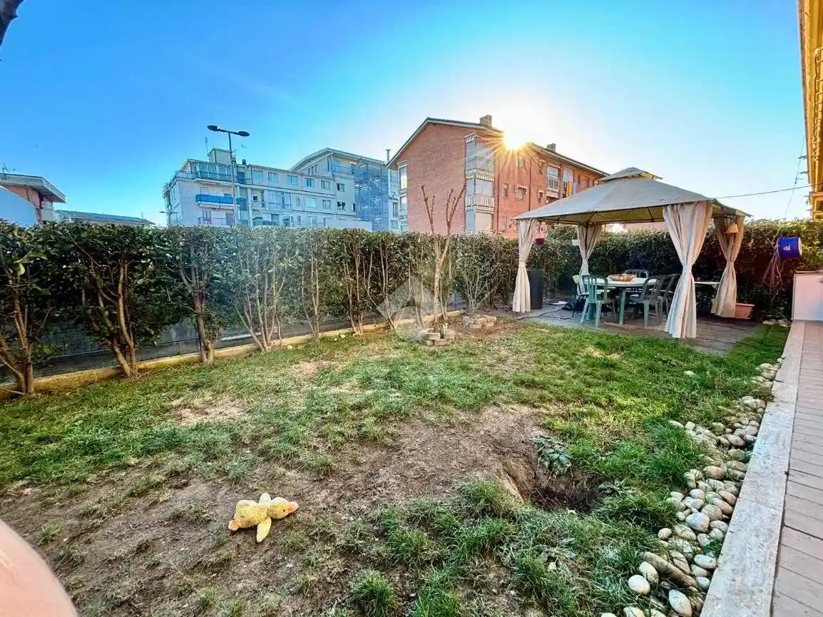 Trilocale via XX Settembre 6, Centro, Borgaro Torinese - foto 2