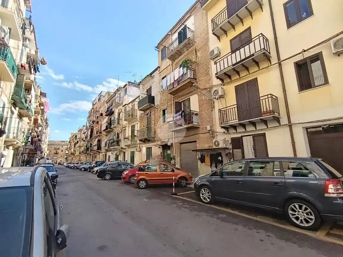 Appartamento in vendita a Palermo