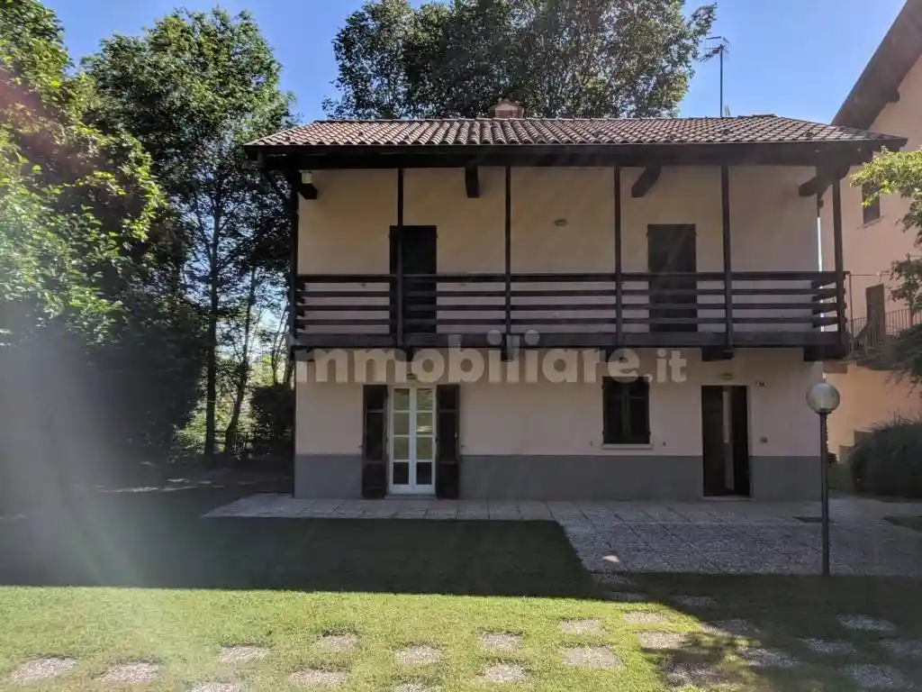 Villa in vendita a Castelletto Sopra Ticino