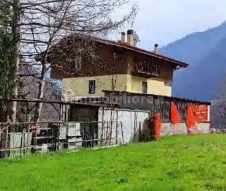 Palazzo - stabile all'asta via Forno Allione   23, Malonno - foto 2