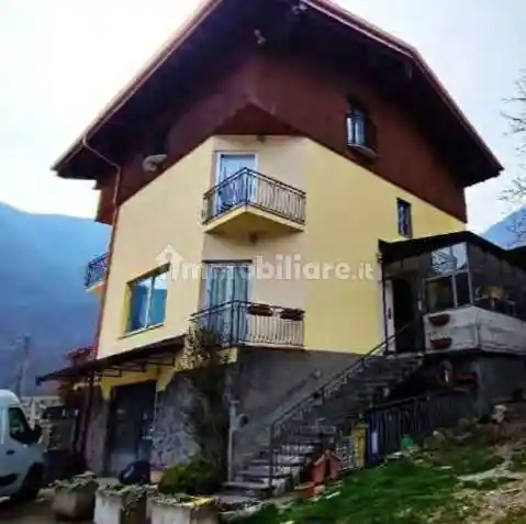 Palazzo - stabile all'asta via Forno Allione   23, Malonno - foto 3