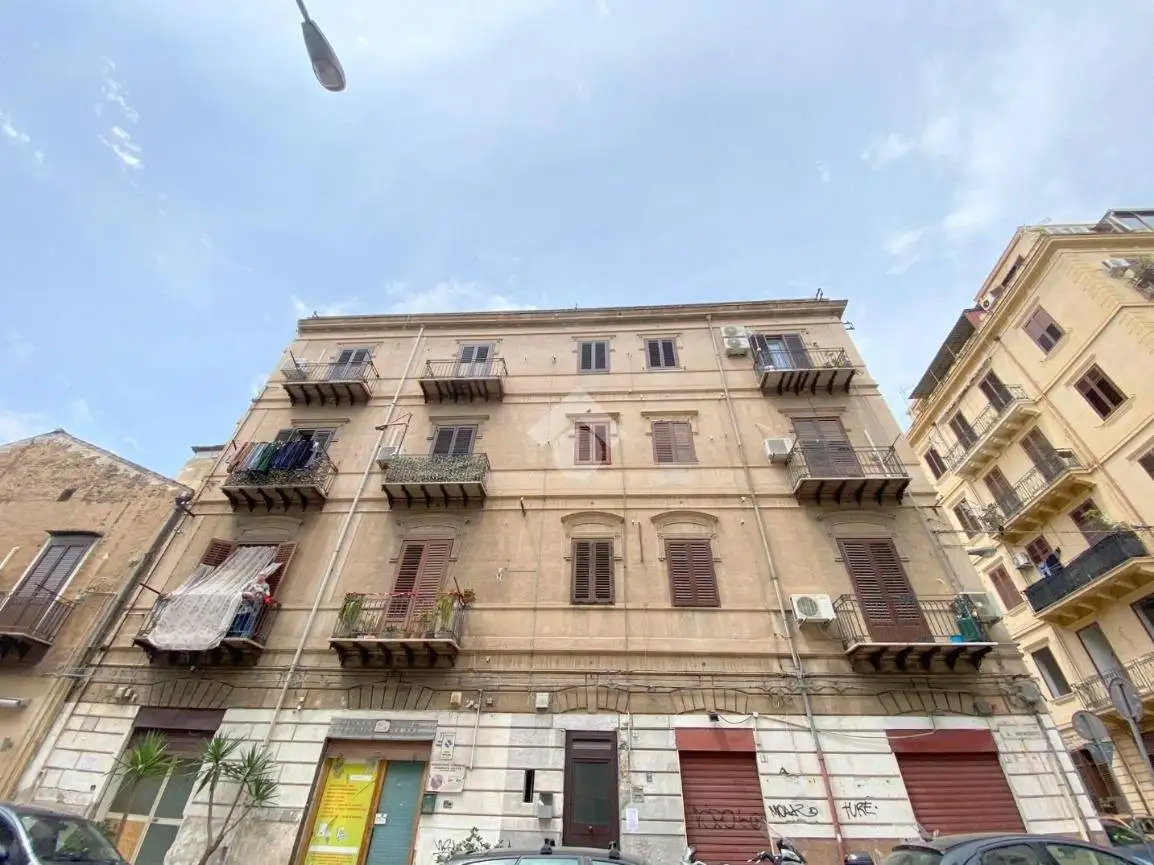 Appartamento in affitto a Palermo