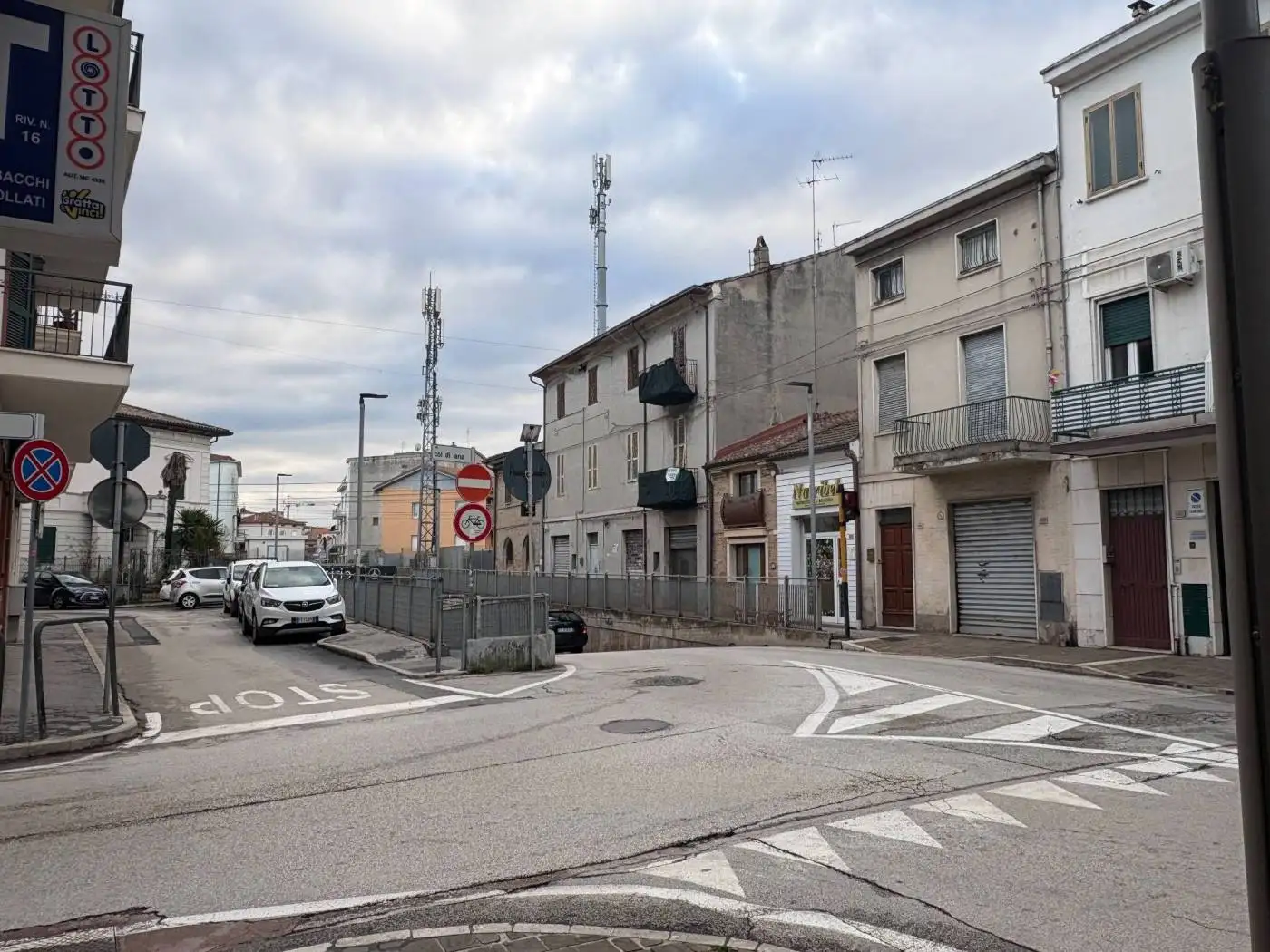 Palazzo - Edificio in vendita a Civitanova Marche