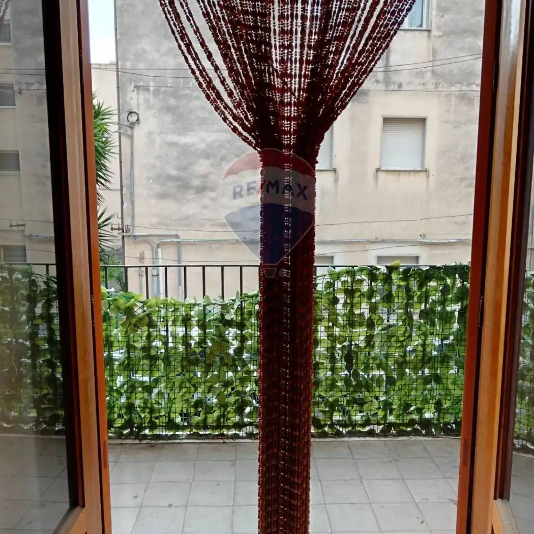 Trilocale via Vittorio Emanuele Orlando 24, Adrano - foto 3