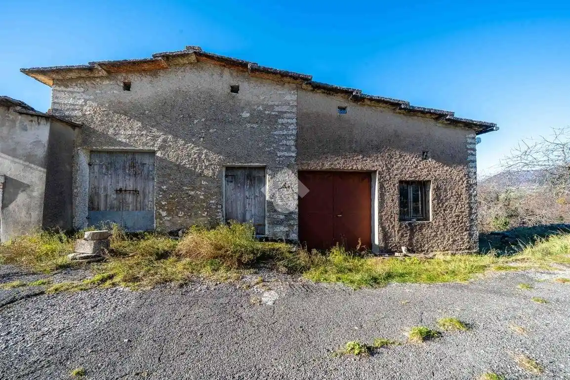 Rustico Contrada Zagari, Erbezzo - foto 3