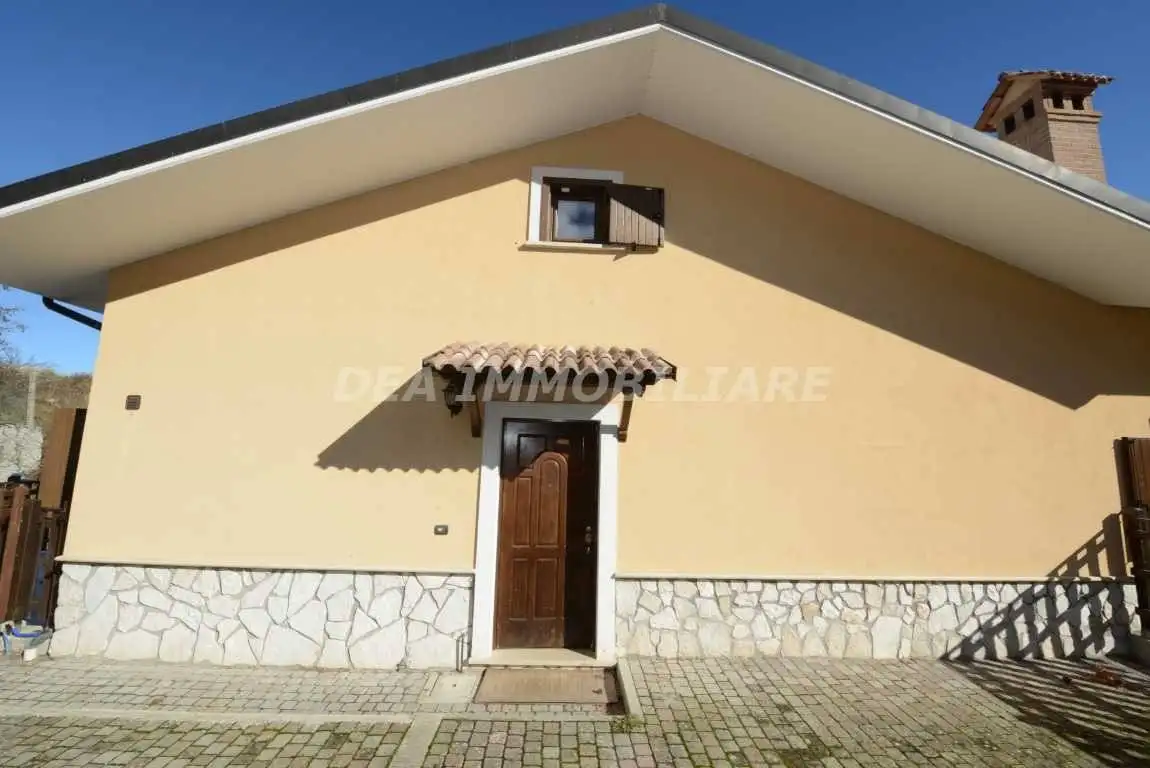 Villetta a schiera in affitto a Ovindoli