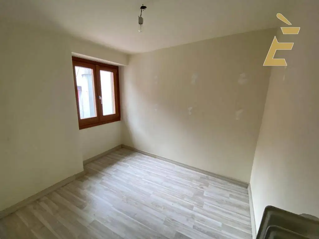 Quadrilocale via vittorio emanuele 24, Dogliani - foto 2