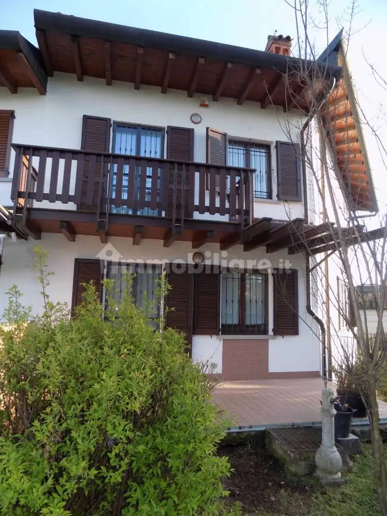 Villa in vendita a Brusaporto