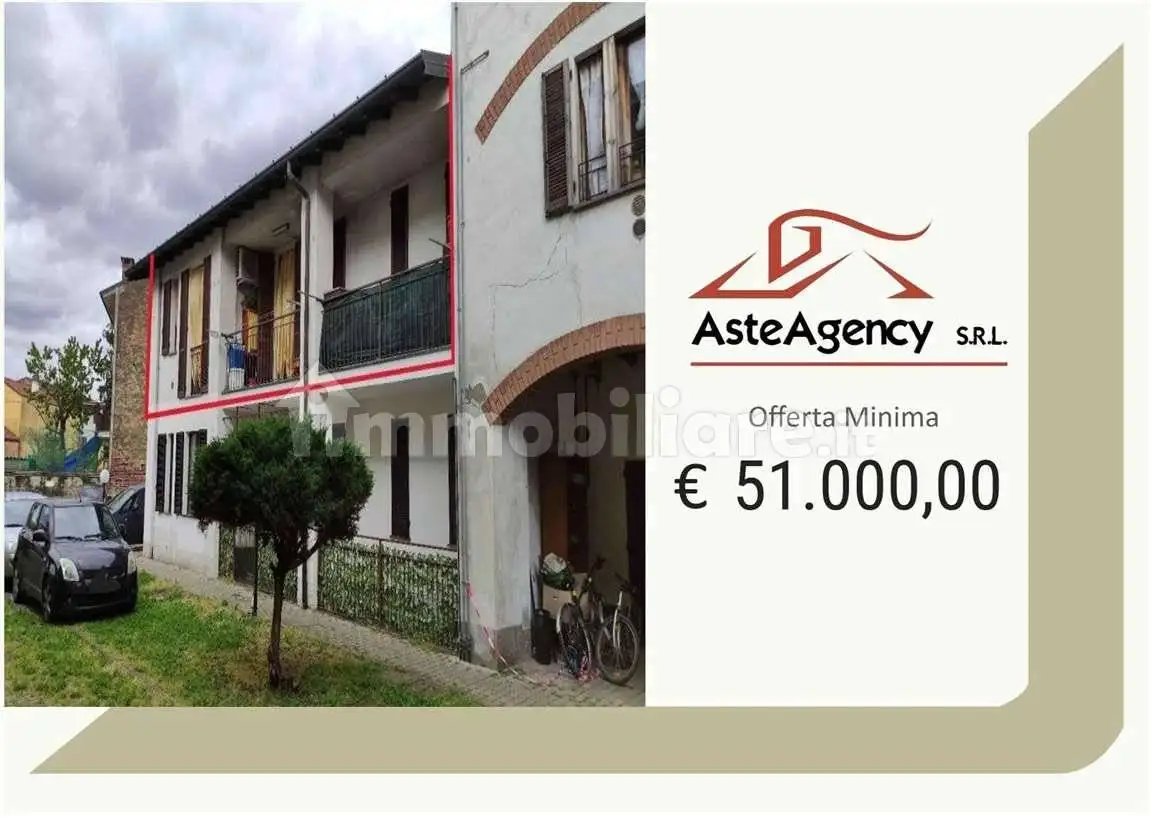 Appartamento in asta a Rovello Porro