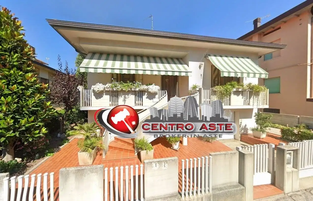 Villa in asta a Gabicce Mare