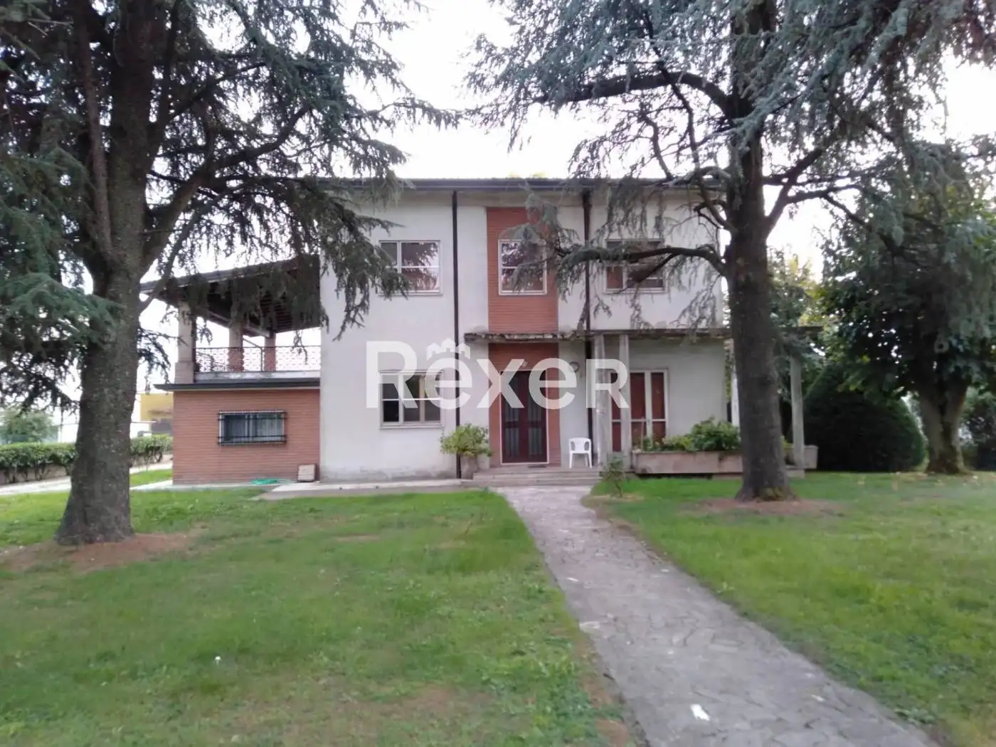 Casa indipendente in vendita a Rivarolo del Re ed Uniti