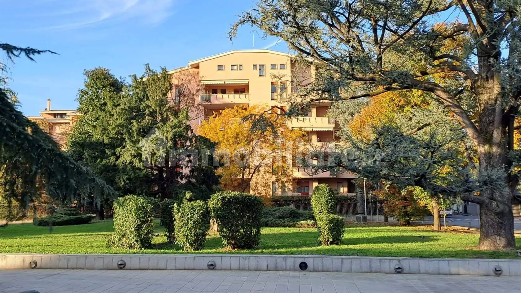 Appartamento in vendita a Seregno