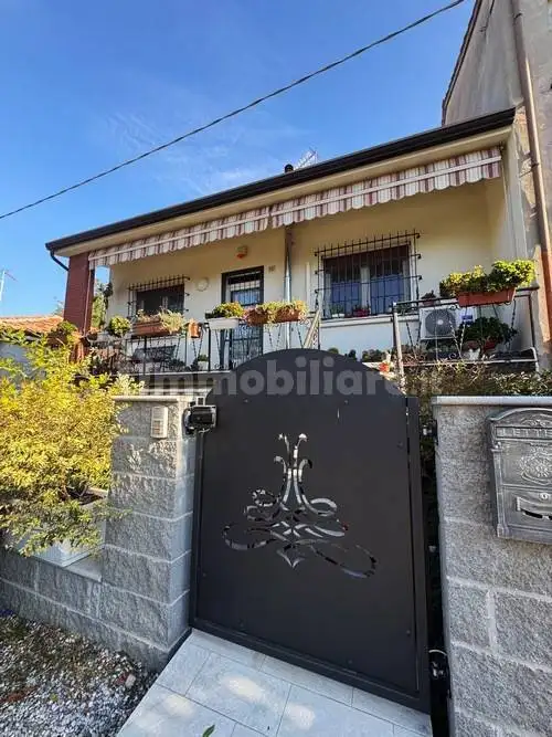 Villa in vendita a Ferrara