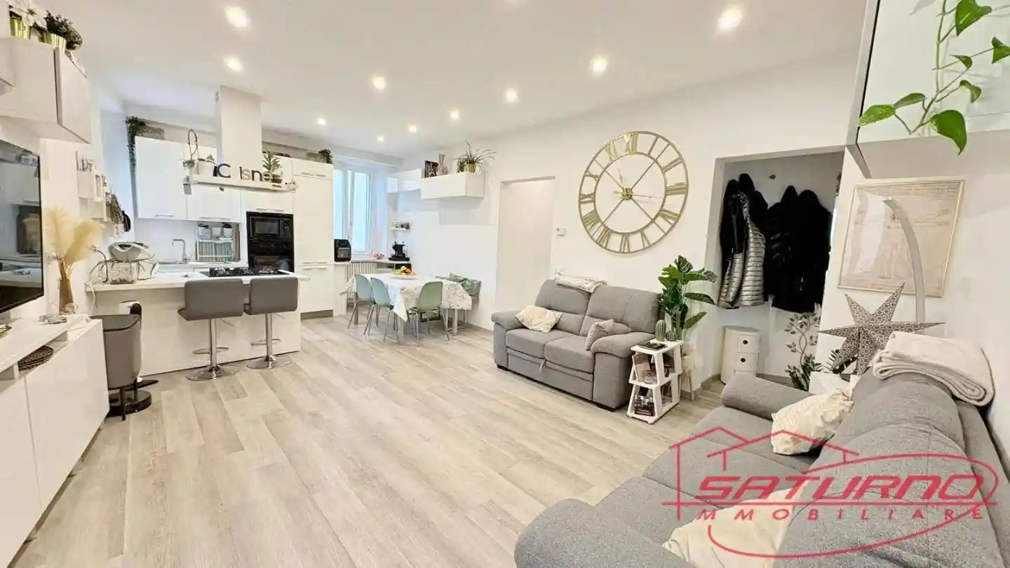 Appartamento piazza del Carmine,  55100, Piazza Anfiteatro - Torre Guinigi, Lucca - foto 3