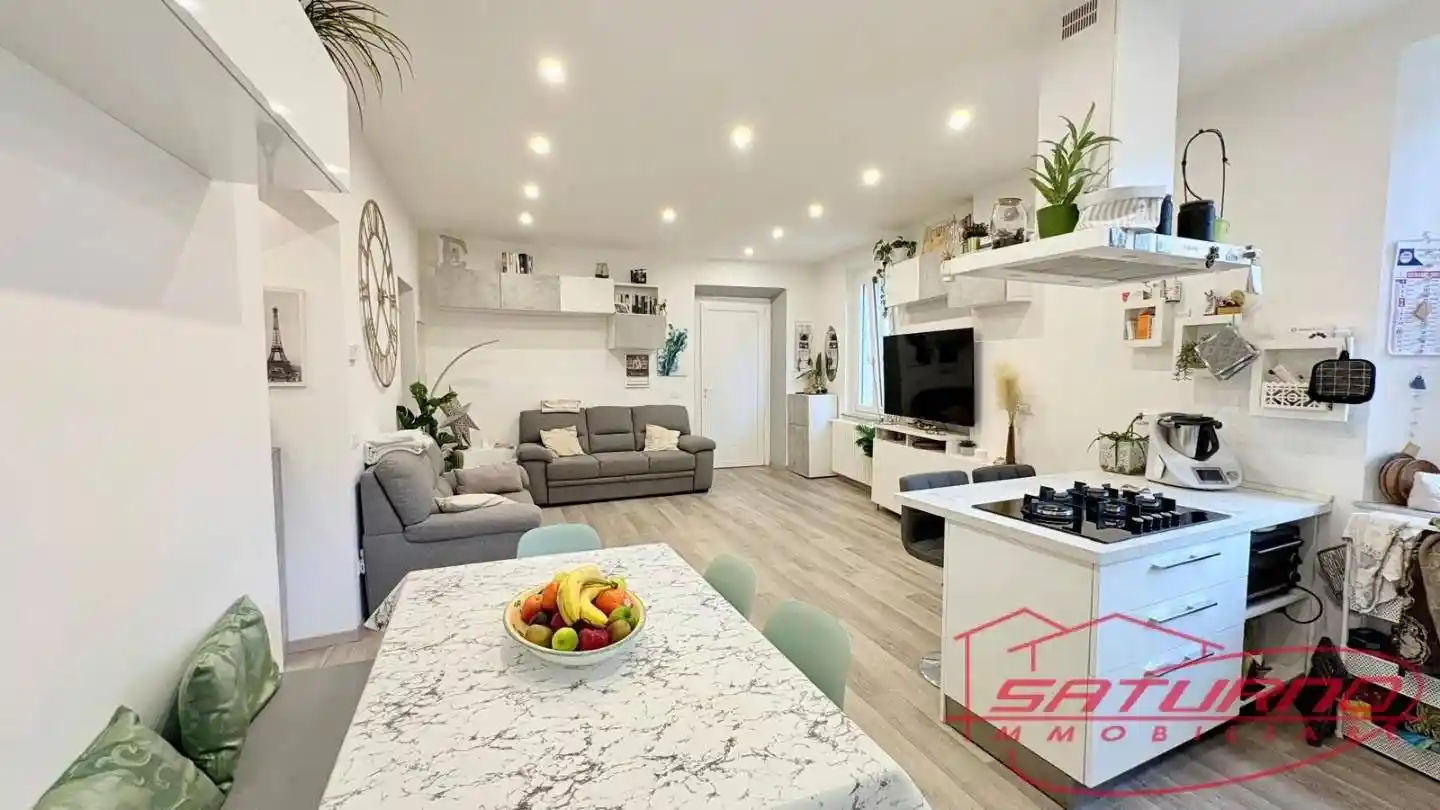 Appartamento piazza del Carmine,  55100, Piazza Anfiteatro - Torre Guinigi, Lucca - foto 5