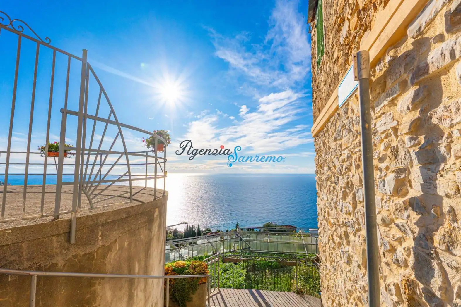 Casa indipendente in vendita a Ospedaletti