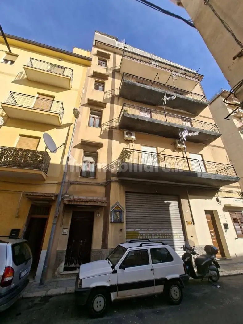 Appartamento in vendita a Palermo
