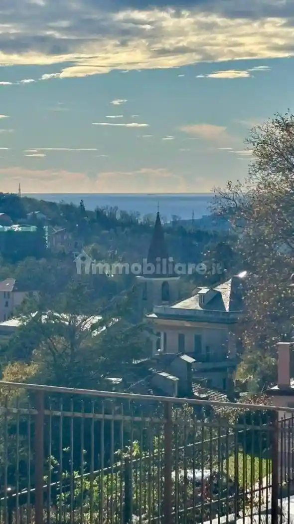Villa in vendita a Serra Riccò
