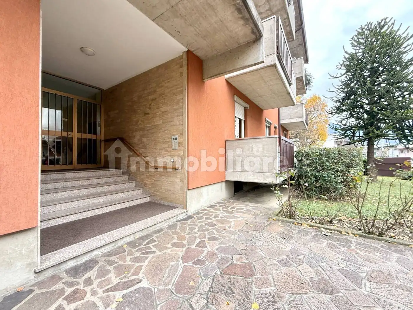 Trilocale via Nazionale 47G, Casazza - foto 2