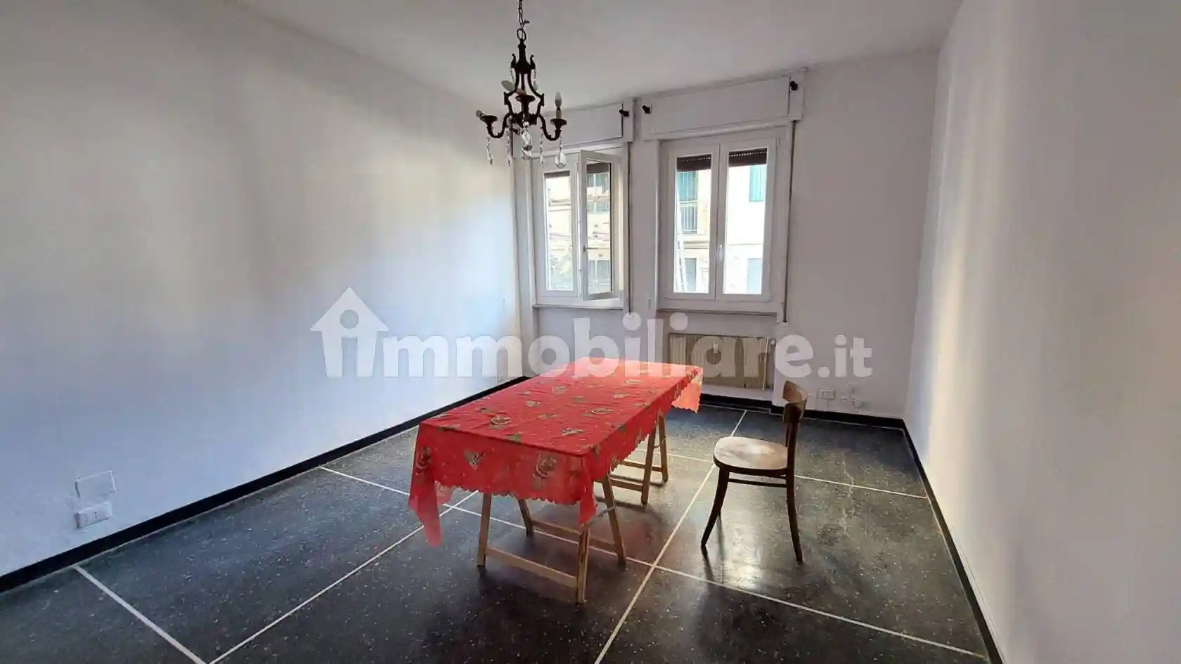 Appartamento in vendita a Genova