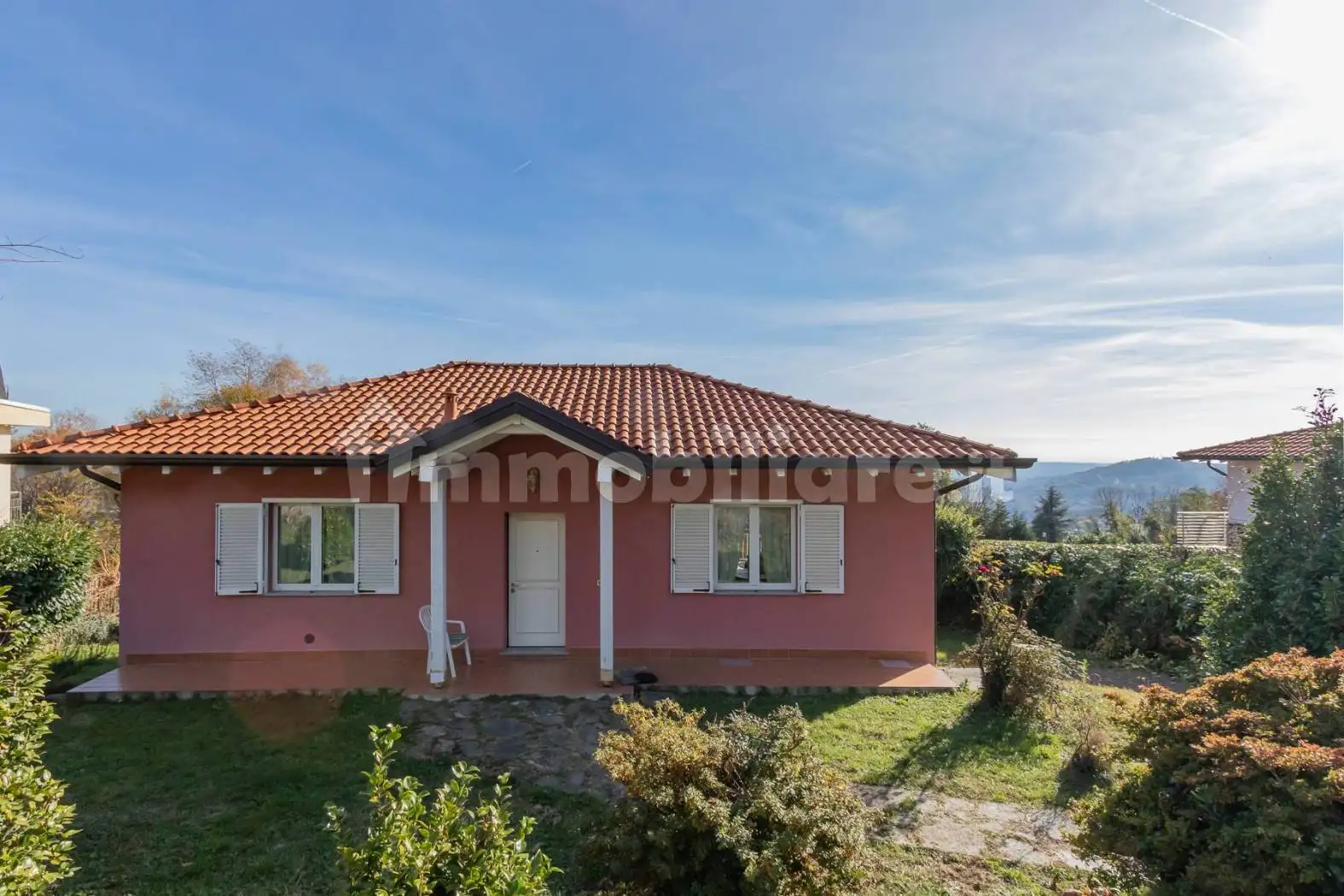 Villa in vendita a Nebbiuno