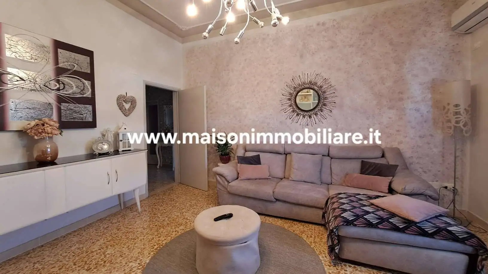 Casa indipendente in vendita a Prato