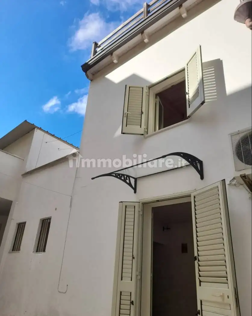 Casa indipendente in affitto a Maglie