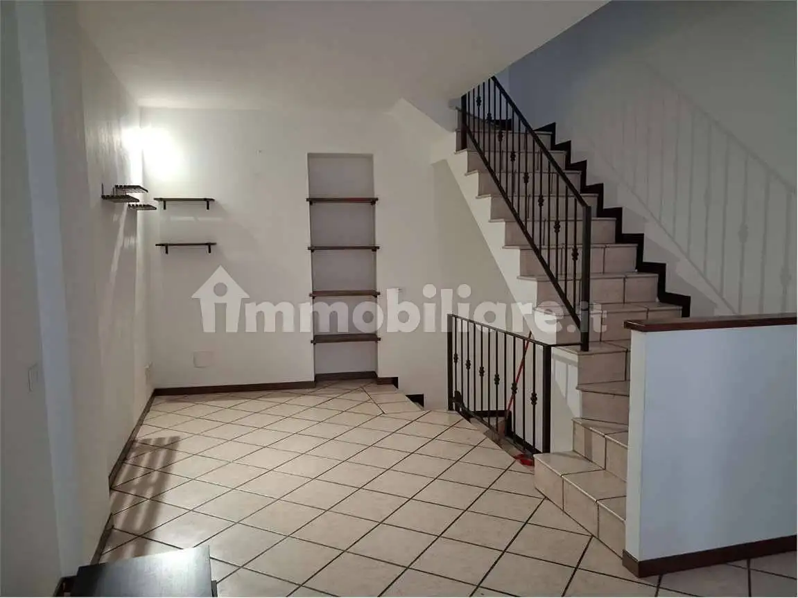 Trilocale ottimo stato, Centro Storico, Voghera - foto 2