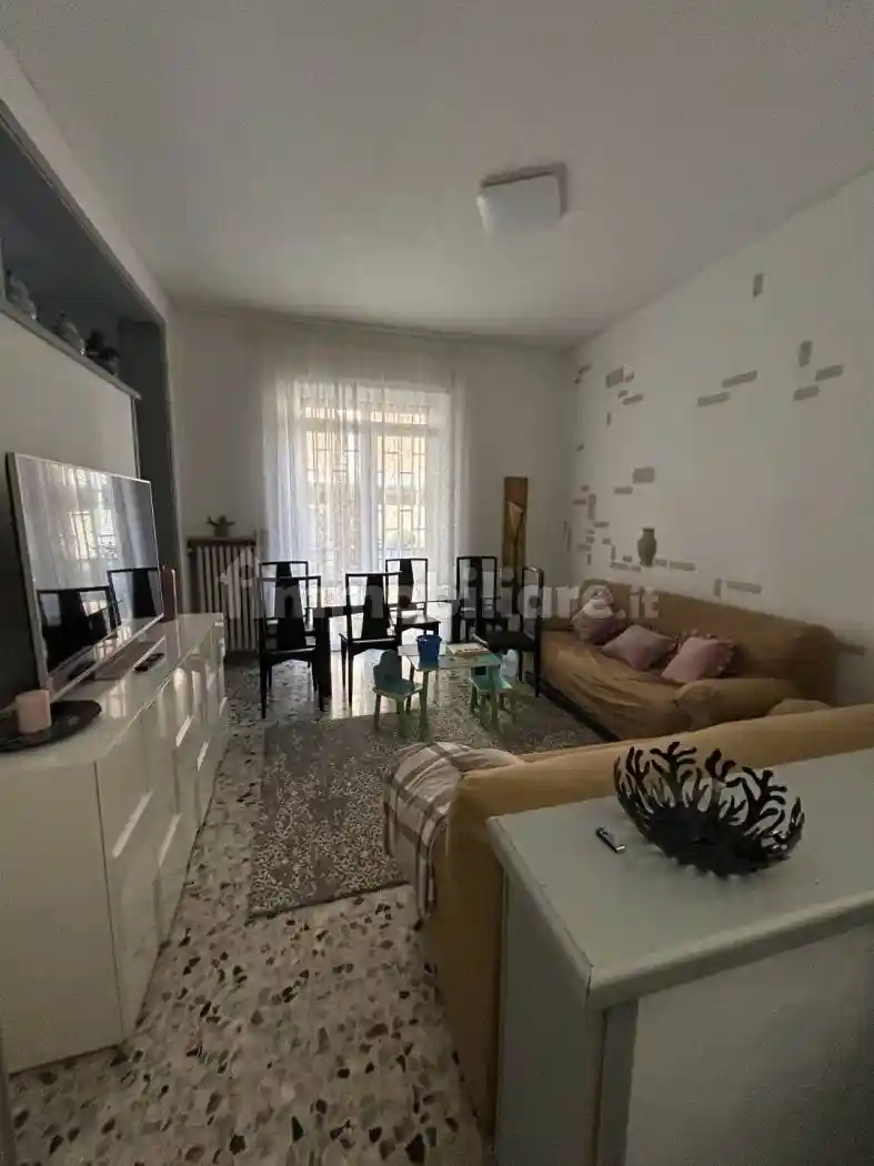 Appartamento in vendita a Piacenza