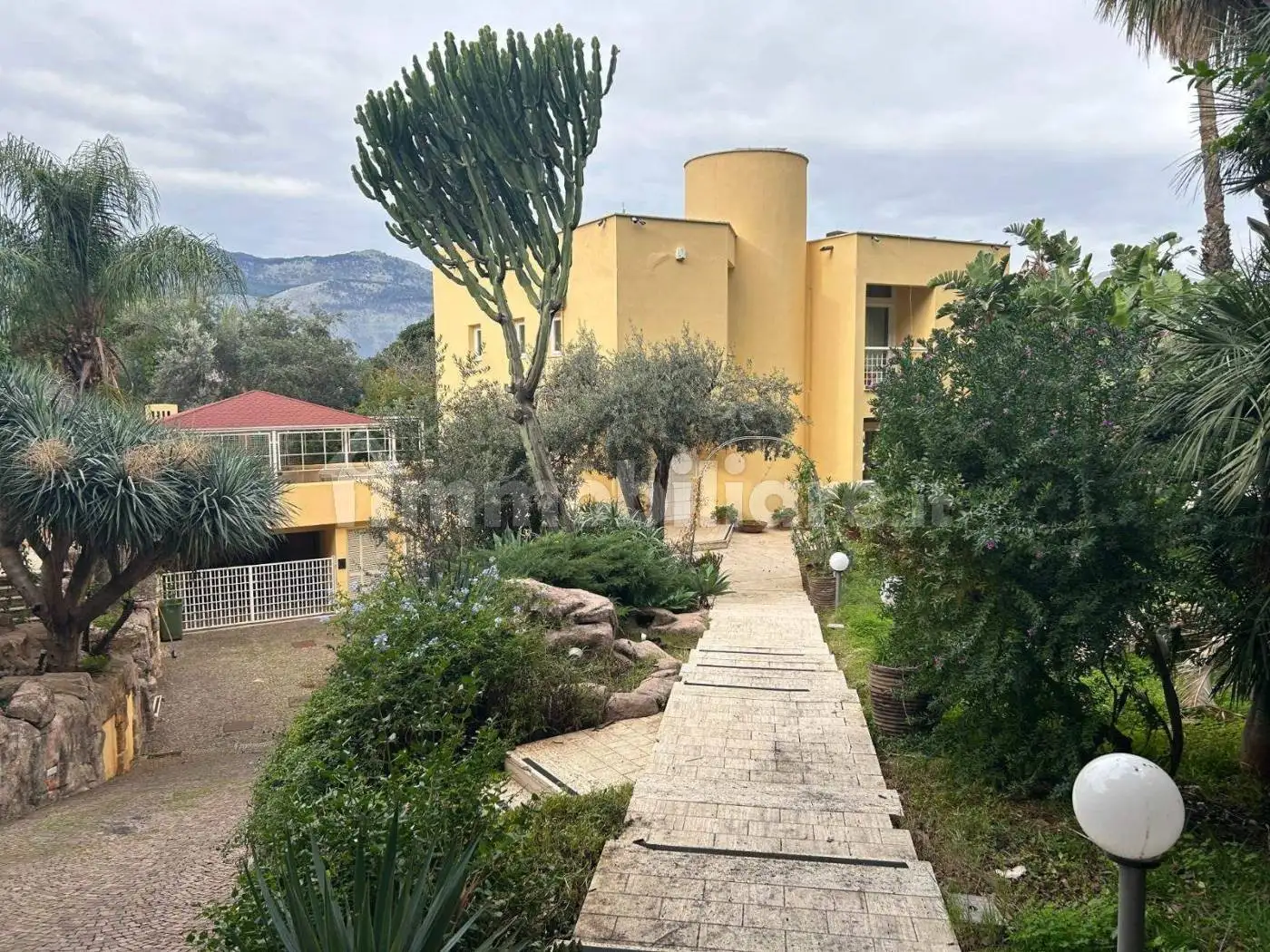Villa in vendita a Palermo