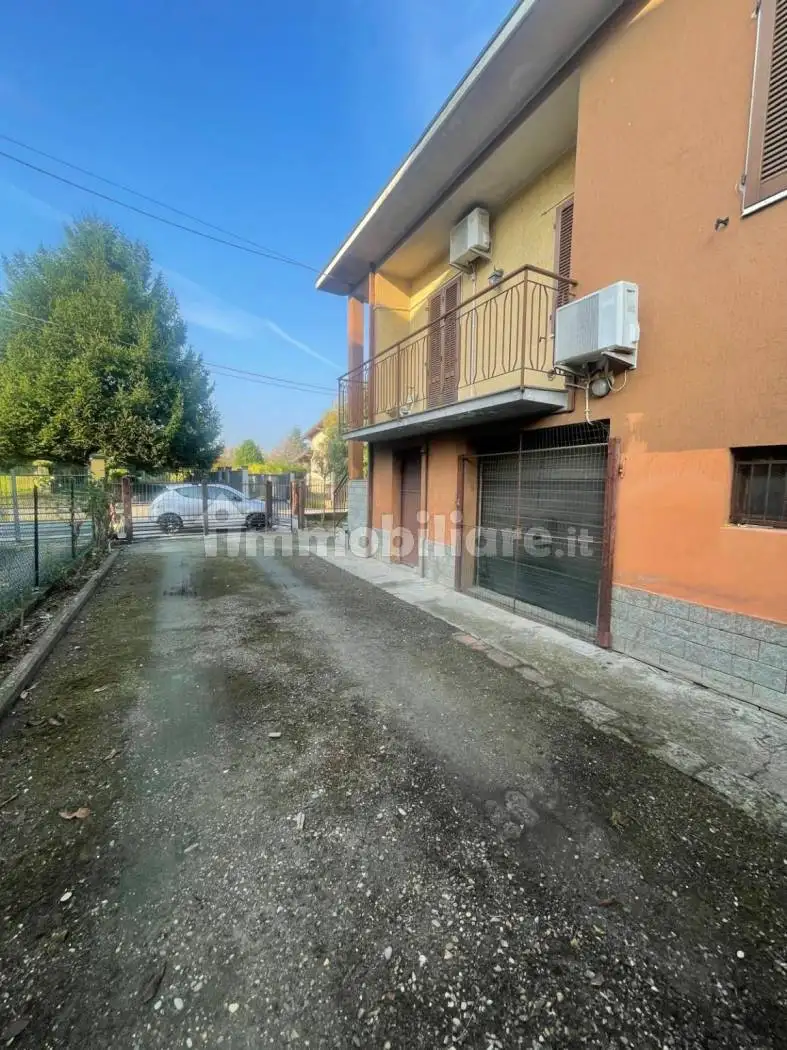 Villa unifamiliare via Alcide De Gasperi, Centro, Broni - foto 5