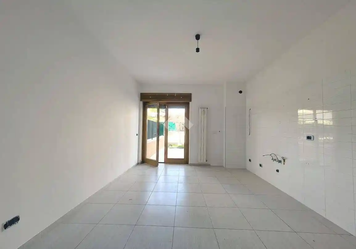 Bilocale via Roberto Peribeni 33, Anagnina, Roma - foto 2