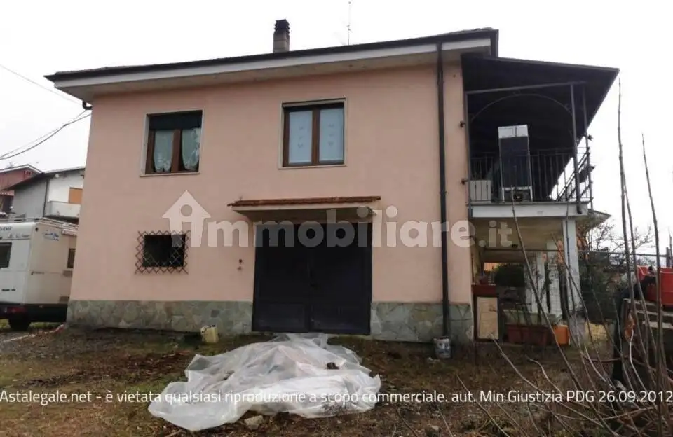 Villa in asta a Rivalba