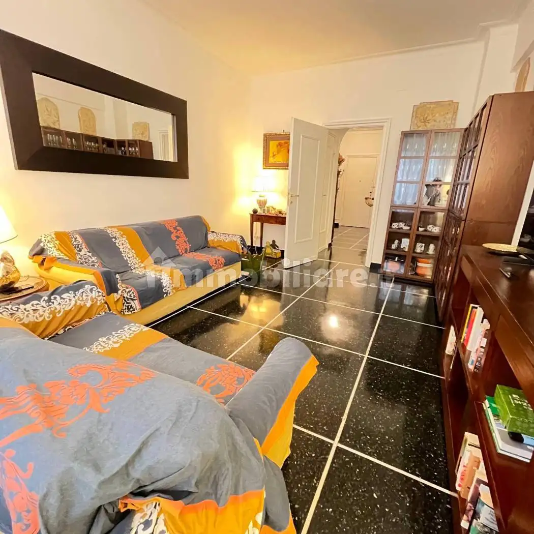 Appartamento in vendita a Genova