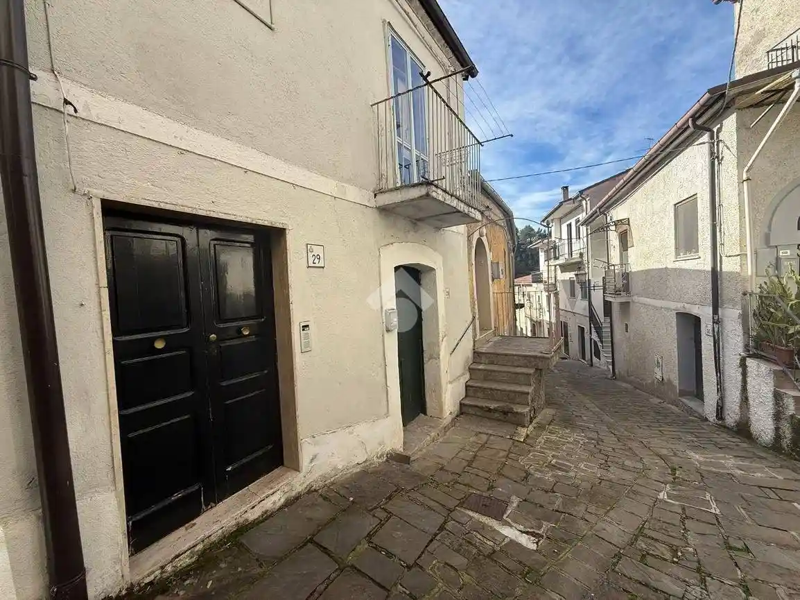 Appartamento via Borgo San Donato 29, Centro, Tito - foto 3