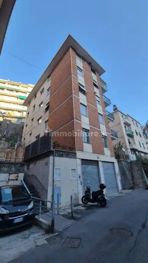 Appartamento in vendita a Genova