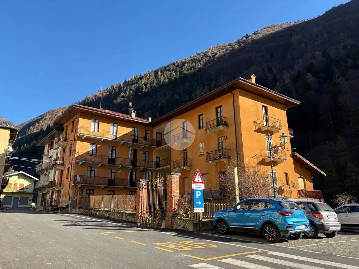 Casa indipendente in vendita a Ronco Canavese