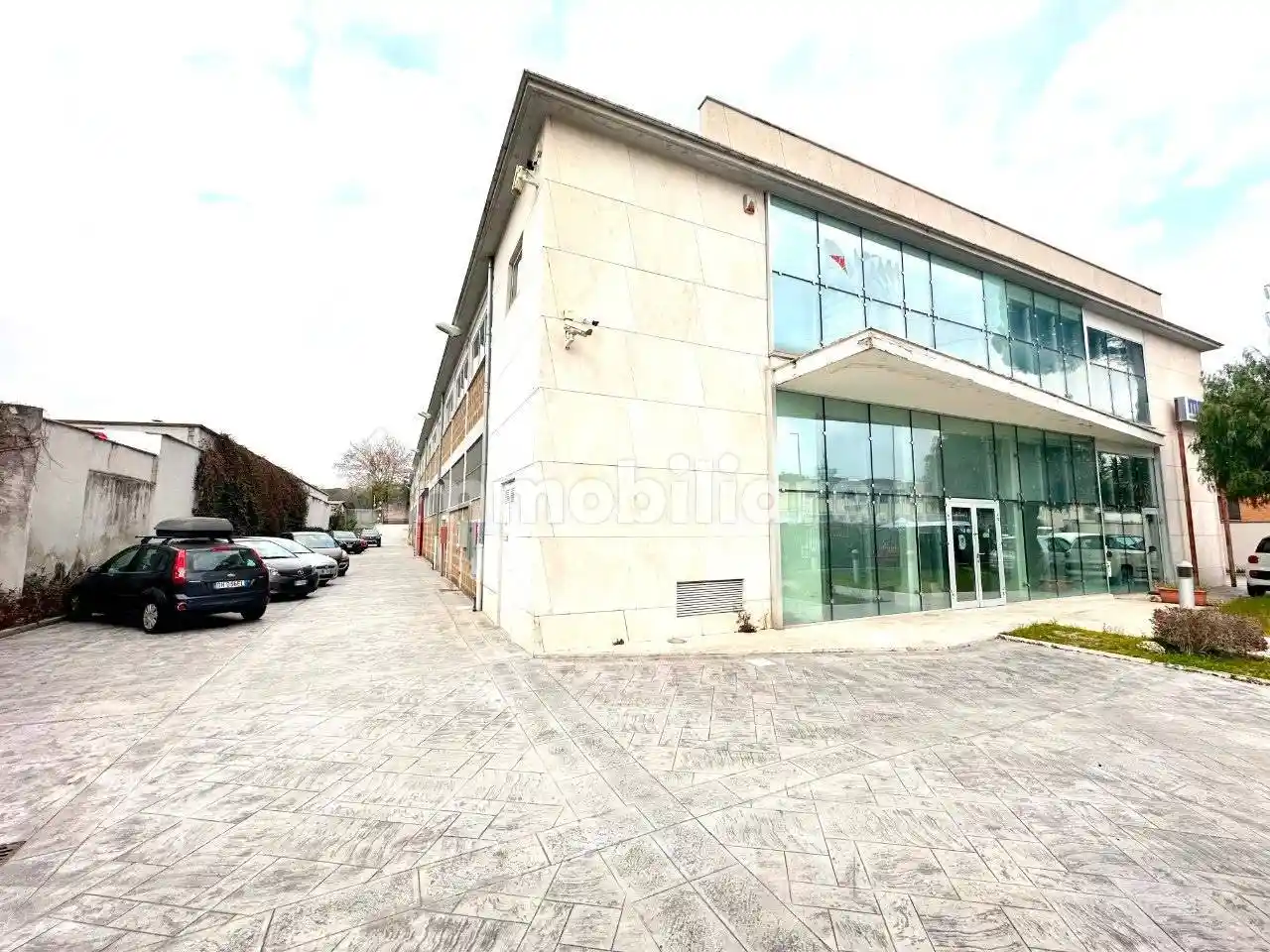 Palazzo - Edificio in vendita a Roma