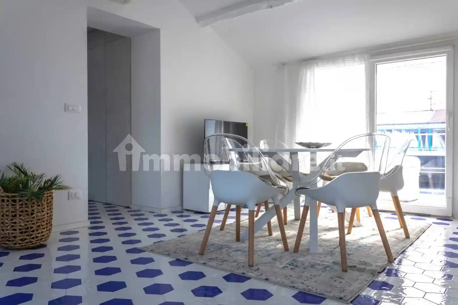 Quadrilocale via Vittorio Veneto 118, Centro, Alassio - foto 2