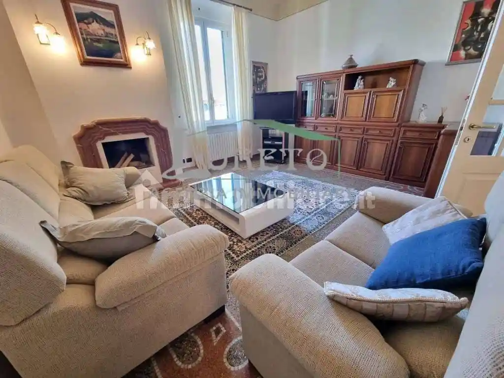 Appartamento buono stato, quarto piano, Centro - Interno Ferrovia, Rapallo - foto 2