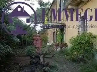 Palazzo - Stabile in vendita a Savona