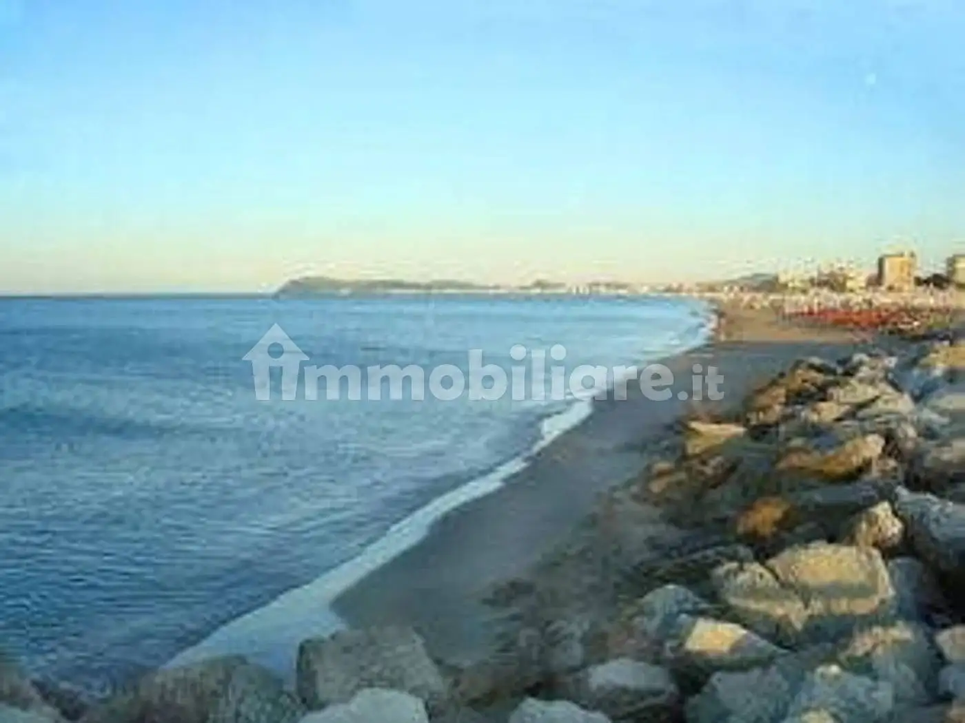 Palazzo - Edificio in Affitto - foto 4