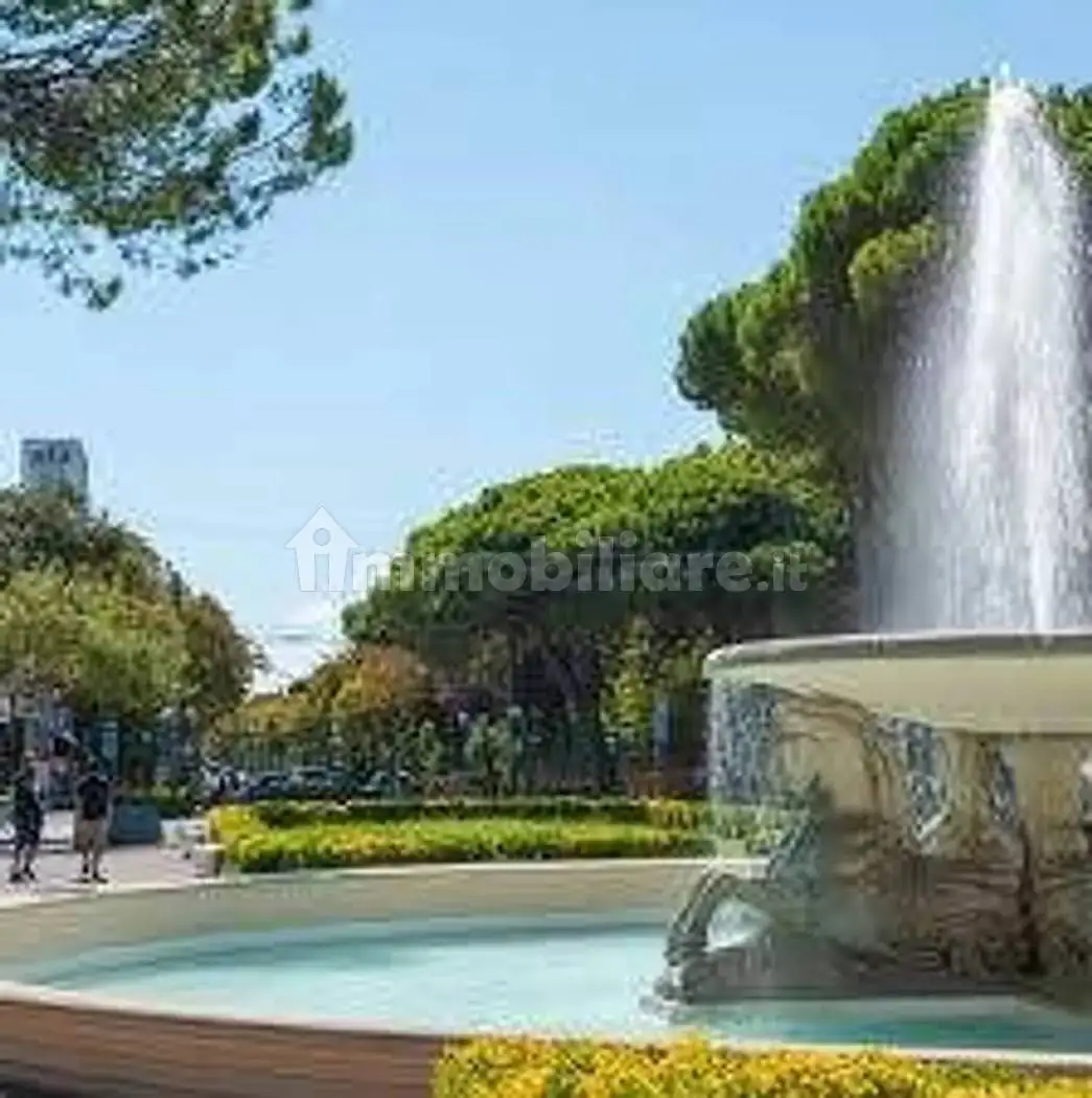 Palazzo - Edificio in vendita a Rimini